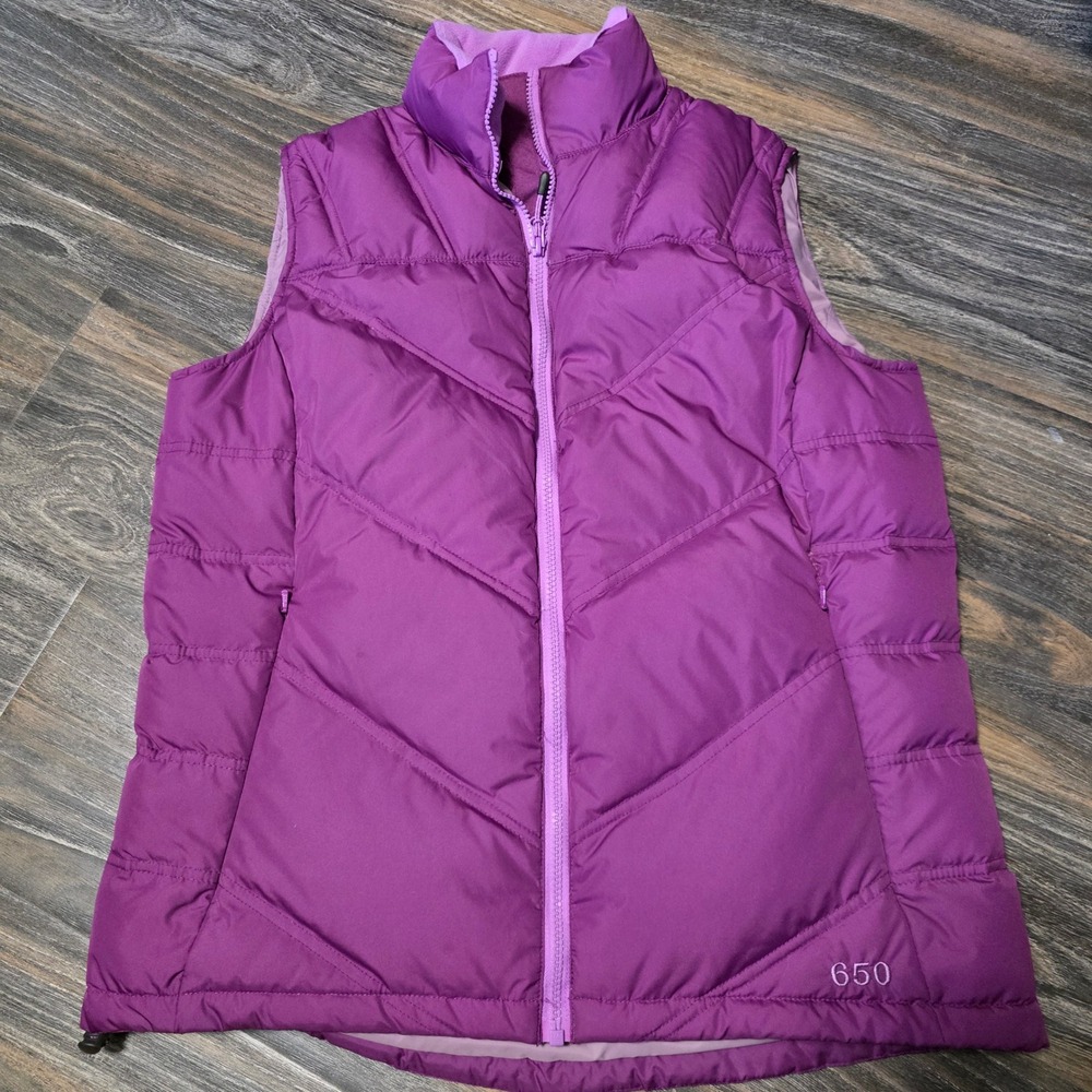 Cabelas Womens 650 Fill Goose Down Puffer Vest Purple Chevron Quilted Small S/P‎